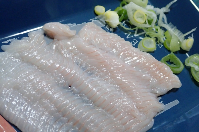 エイの仲間で最も美味しいとされるホシエイの食べ方をご紹介 肝が絶品です Salt Fresh 魚の総合サイト ソルフレ