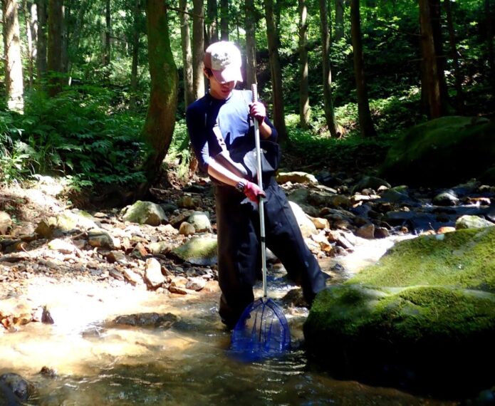 ガサガサ・魚捕りにおすすめのタモ網2選と選び方【結論：2本で十分です】